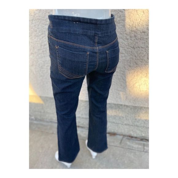 Reitmans Jeans Mid Rise Straight Boot Cut Stretch Pull On Dark Wash Sz 7 - Picture 6 of 10